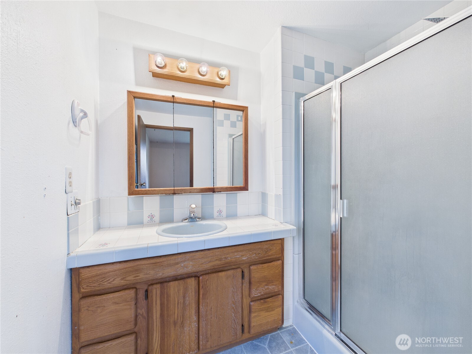 20925 260th Avenue SE, Maple Valley, WA 98038