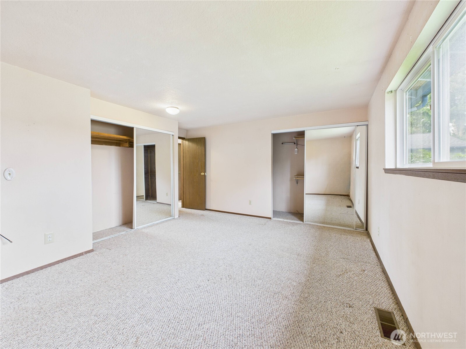 20925 260th Avenue SE, Maple Valley, WA 98038