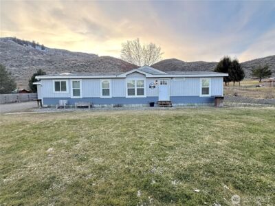 859 C Highway 7 , Tonasket, WA 98855