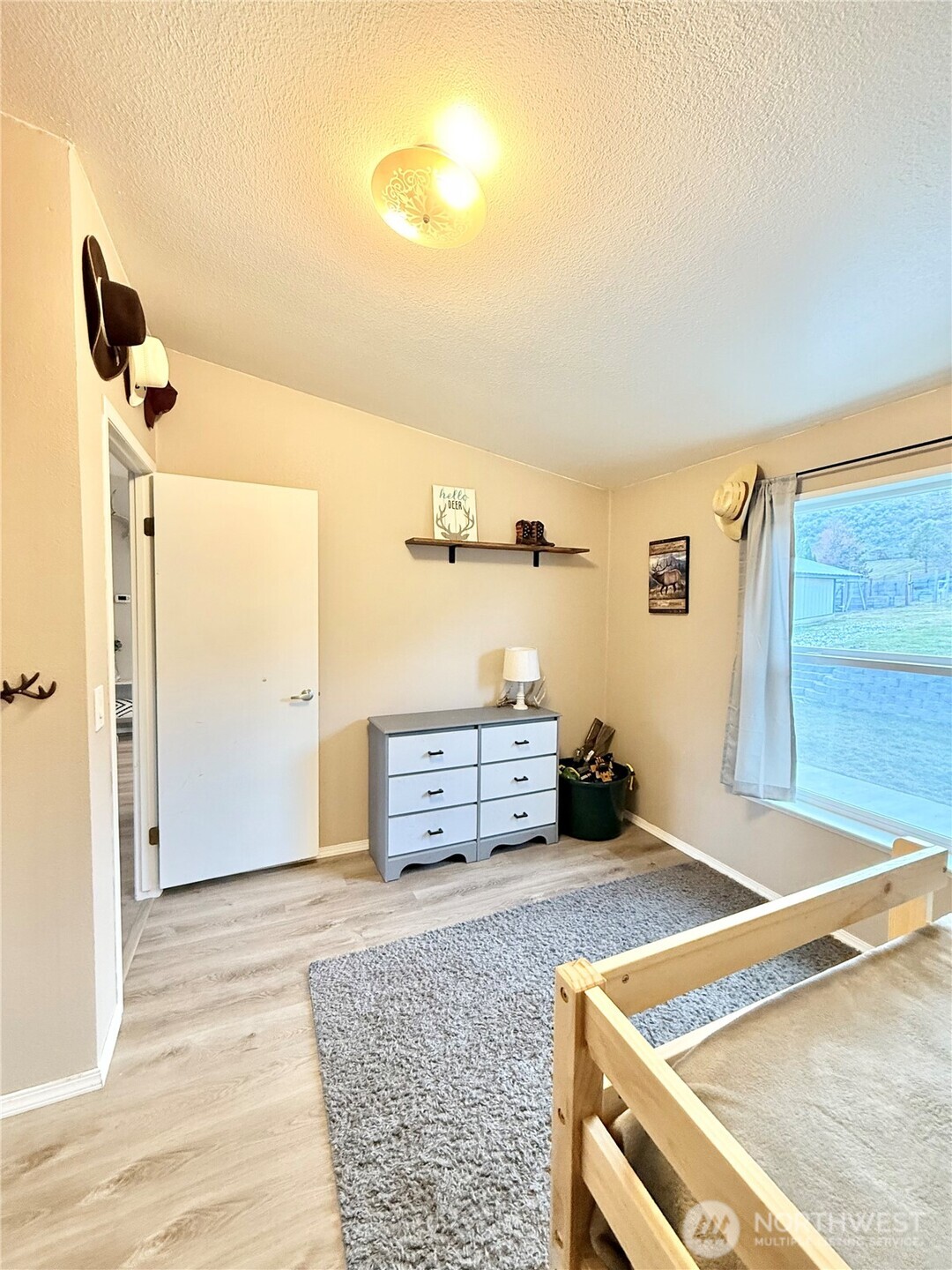 859 C Highway 7 , Tonasket, WA 98855