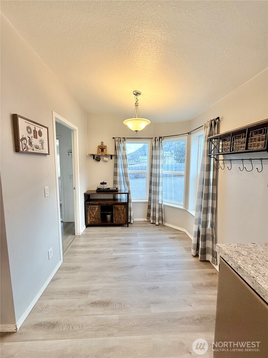 859 C Highway 7 , Tonasket, WA 98855