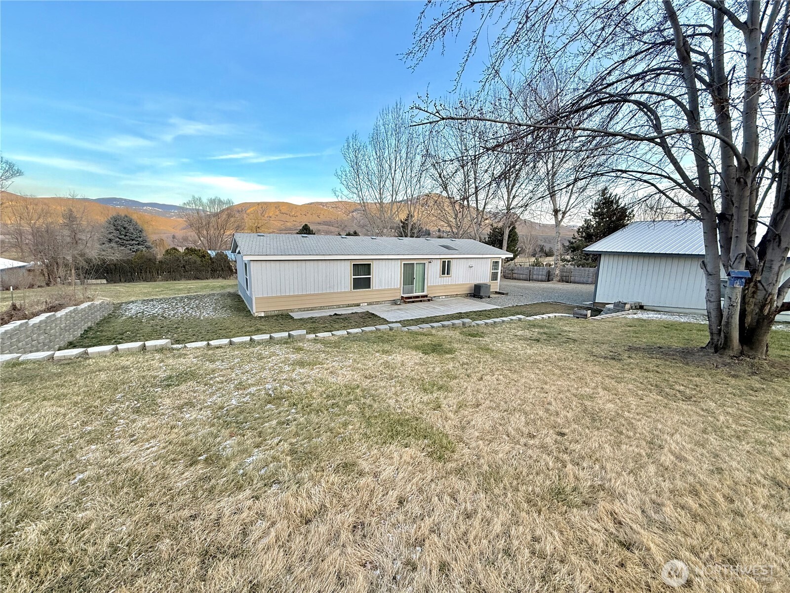 859 C Highway 7 , Tonasket, WA 98855