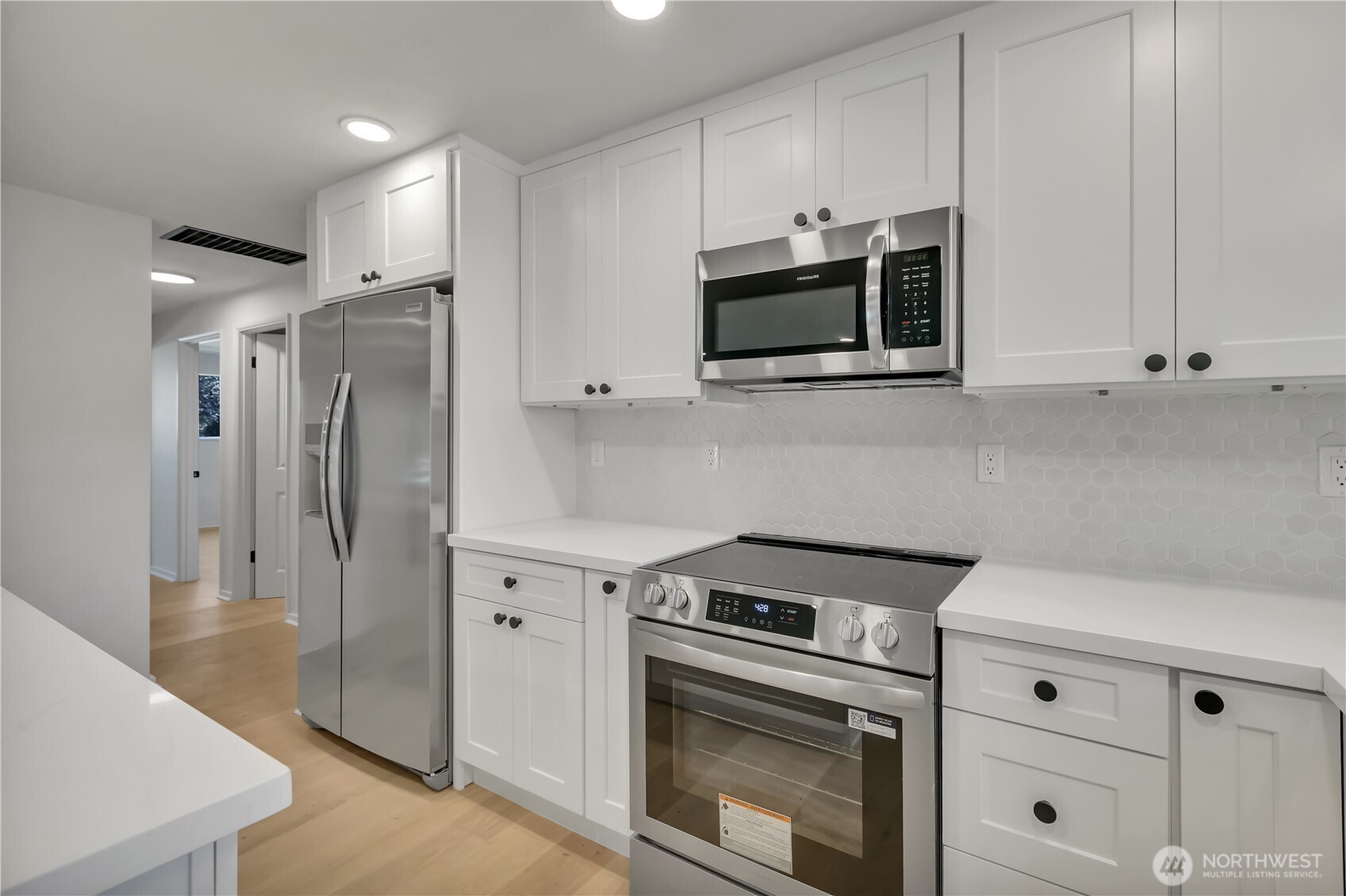 1122 E Filbert Street , Kent, WA 98030
