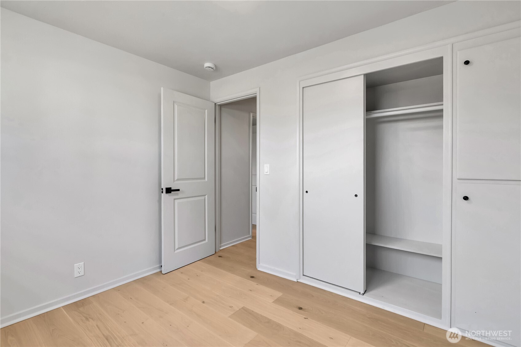 1122 E Filbert Street , Kent, WA 98030