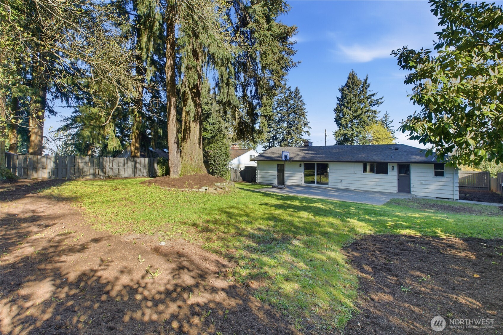 1122 E Filbert Street , Kent, WA 98030