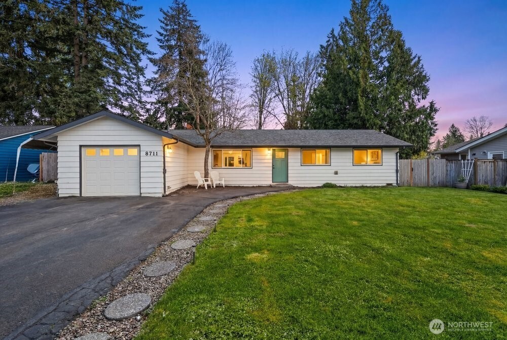 8711 NE 140th Street , Kirkland, WA 98034