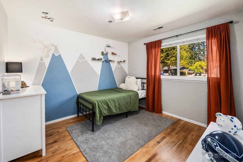 8711 NE 140th Street , Kirkland, WA 98034