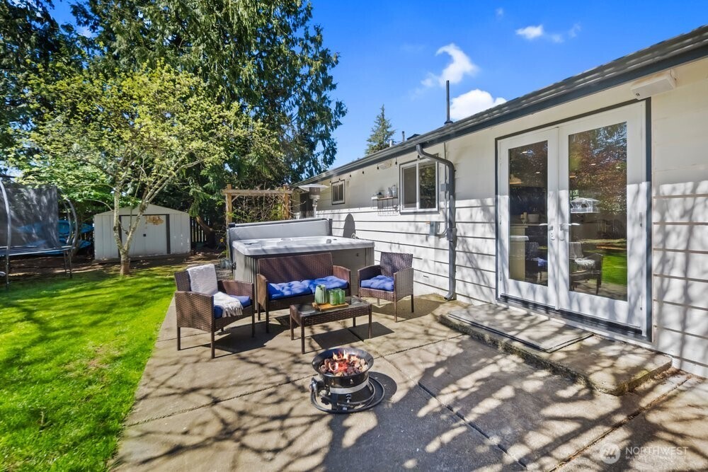 8711 NE 140th Street , Kirkland, WA 98034