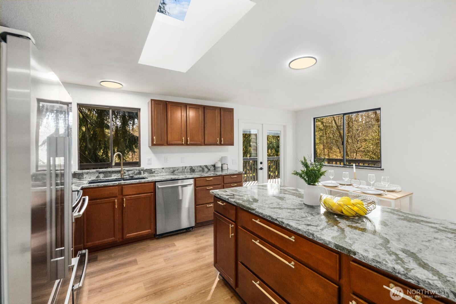 6504 137th Drive NE, Lake Stevens, WA 98258-9695