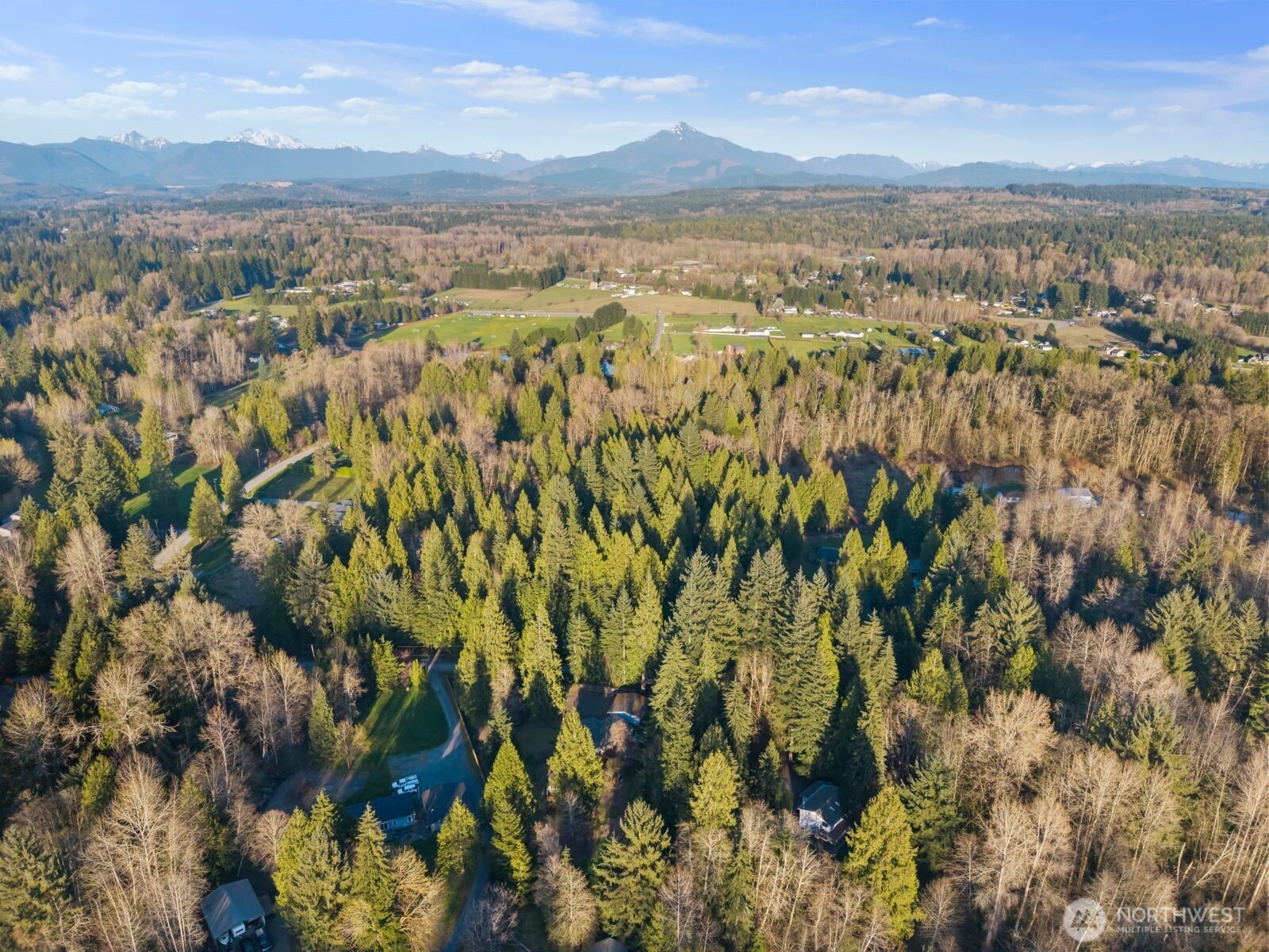 6504 137th Drive NE, Lake Stevens, WA 98258-9695