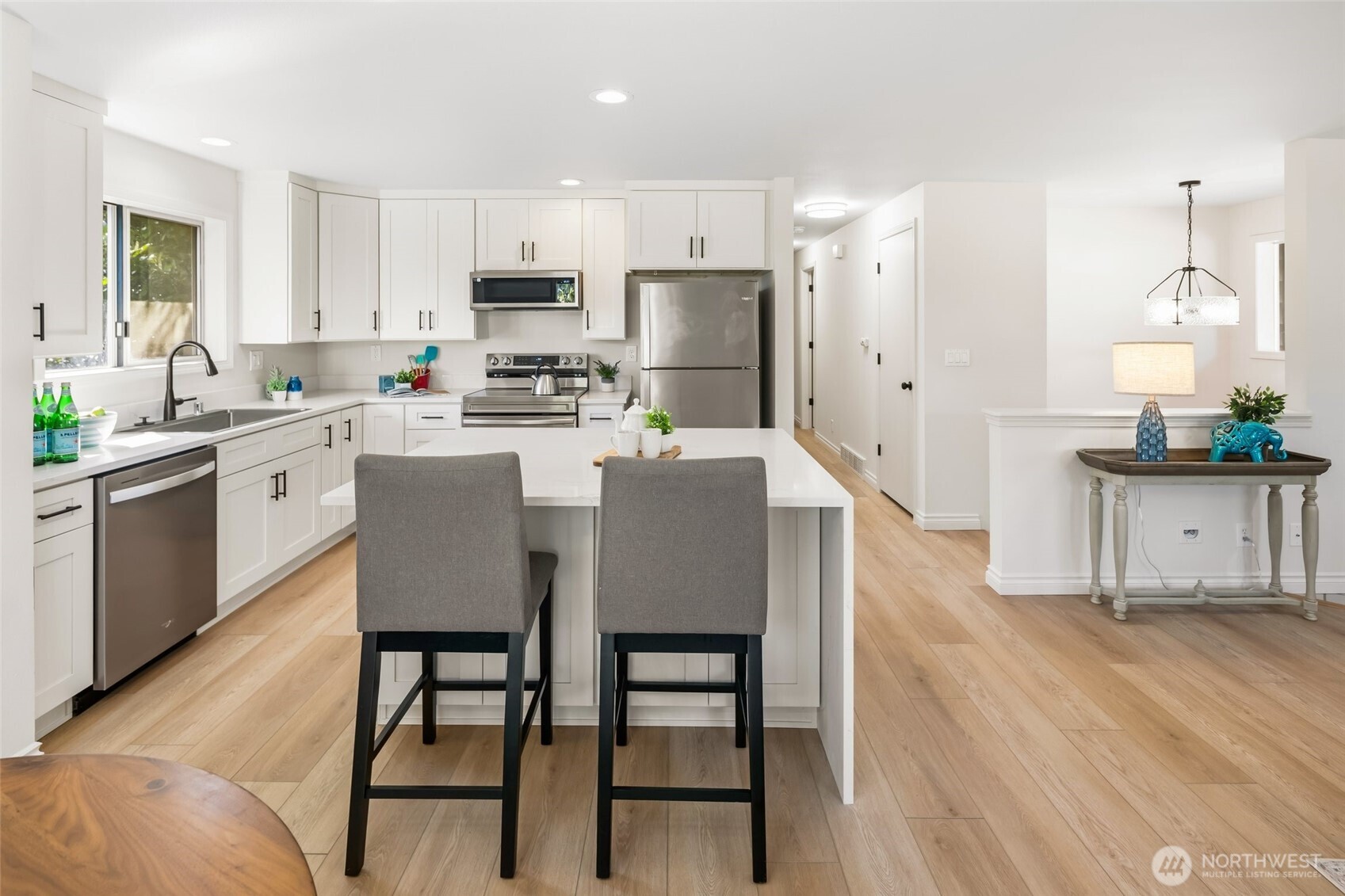 18526 16th Avenue NE, Shoreline, WA 98155