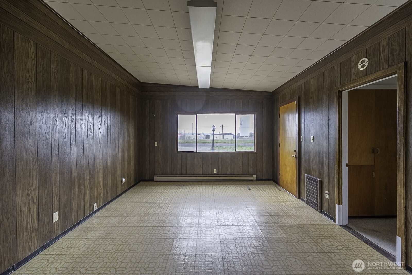 537 Fairchild Loop , Moses Lake, WA 98837