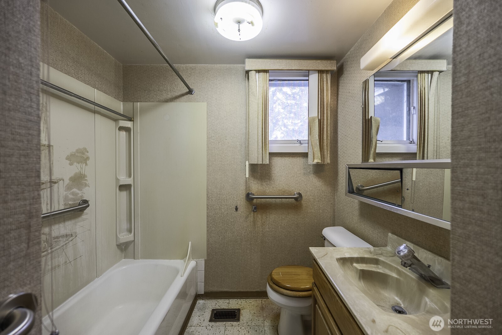 537 Fairchild Loop , Moses Lake, WA 98837