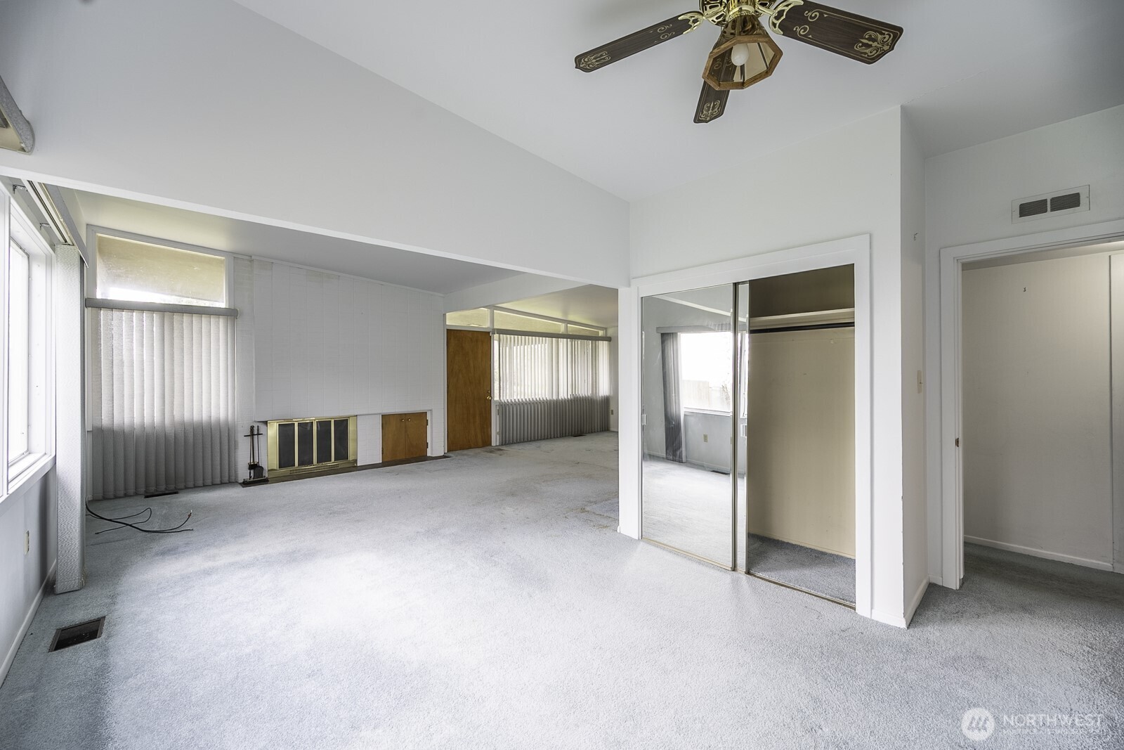 537 Fairchild Loop , Moses Lake, WA 98837