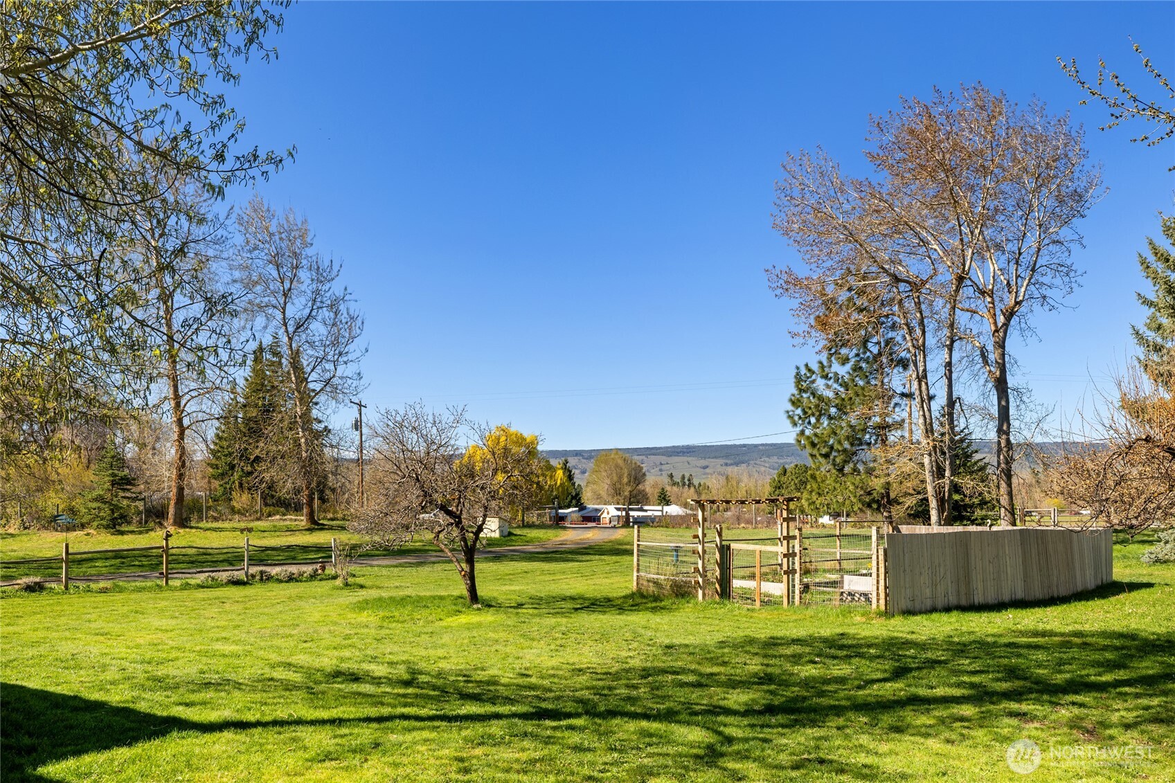 11661 Hwy 10 , Ellensburg, WA 98926