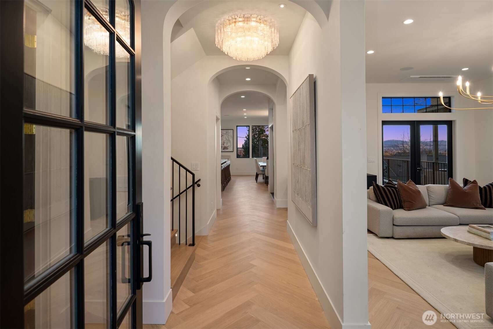 738 22nd Avenue E, Seattle, WA 98112