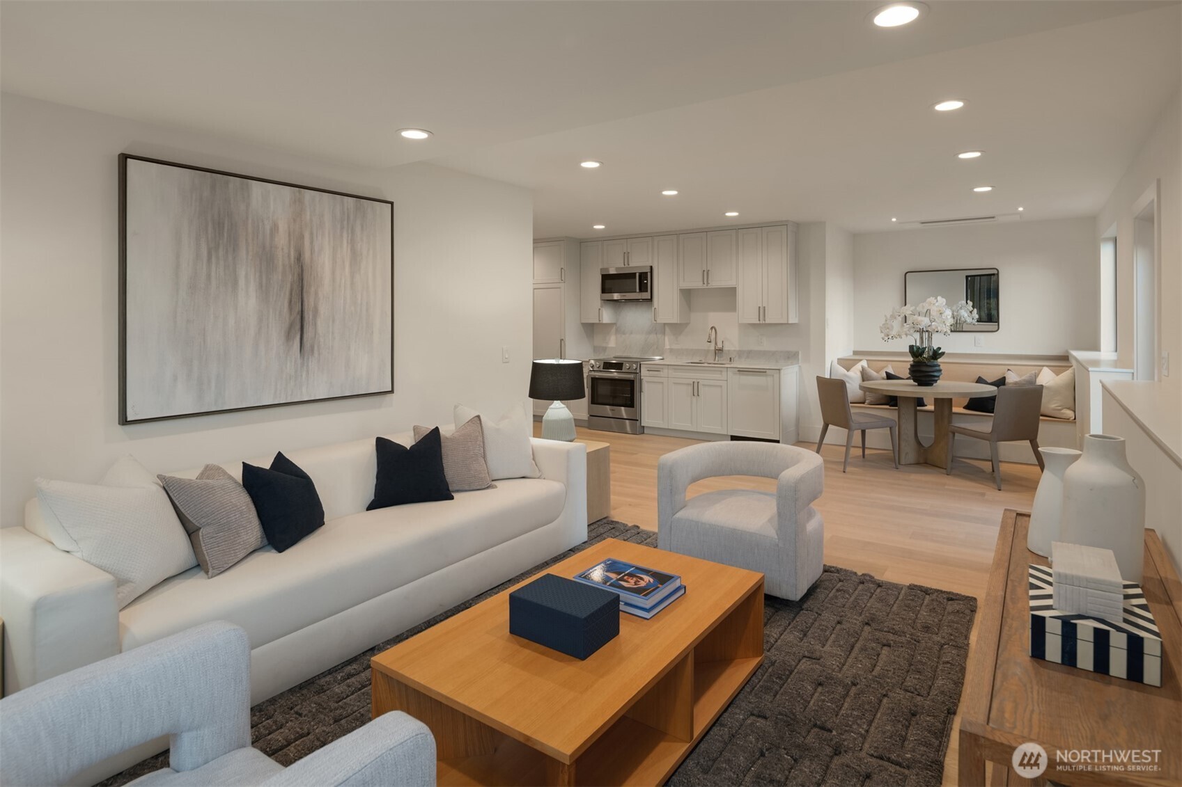 738 22nd Avenue E, Seattle, WA 98112