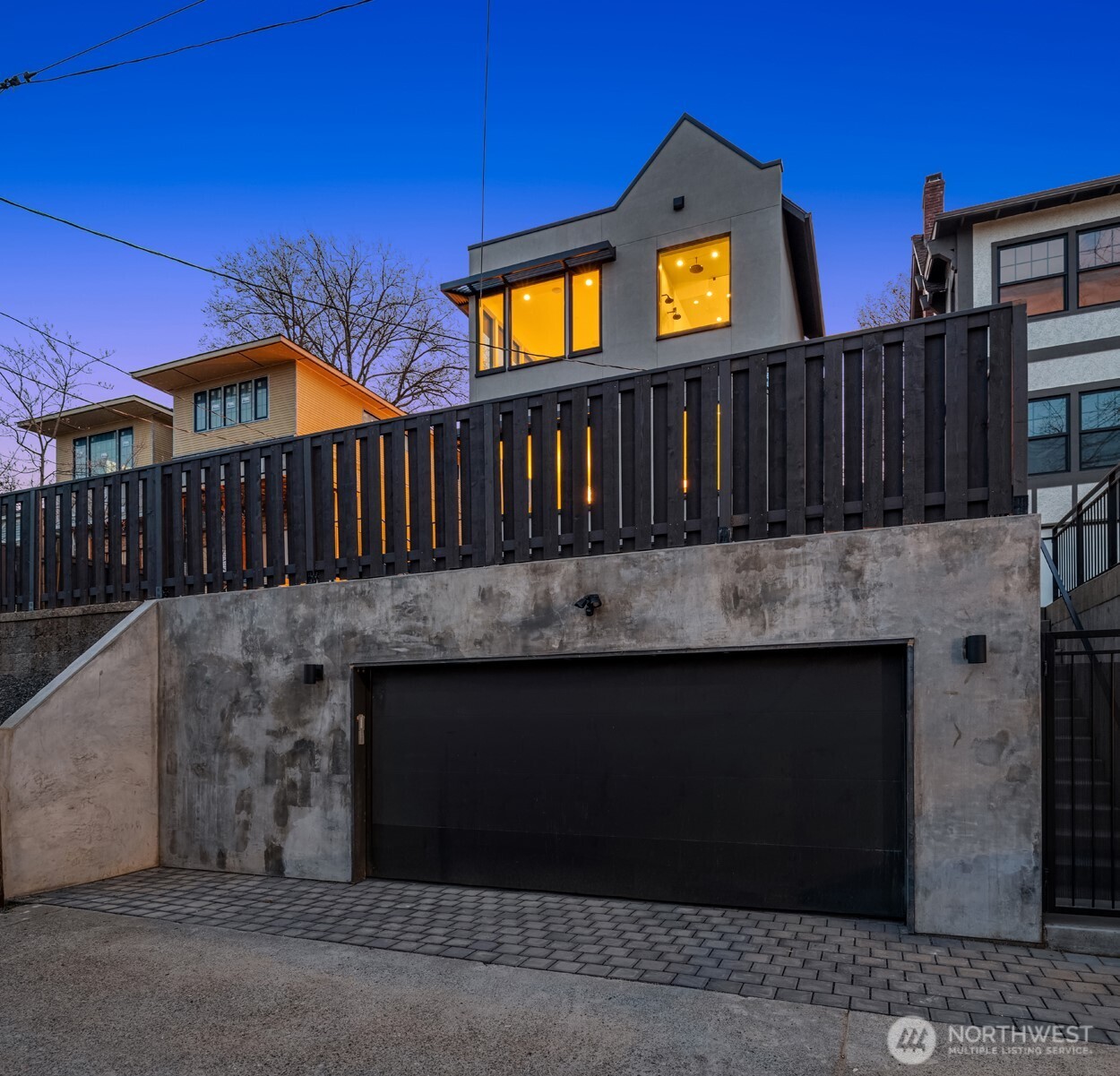 738 22nd Avenue E, Seattle, WA 98112