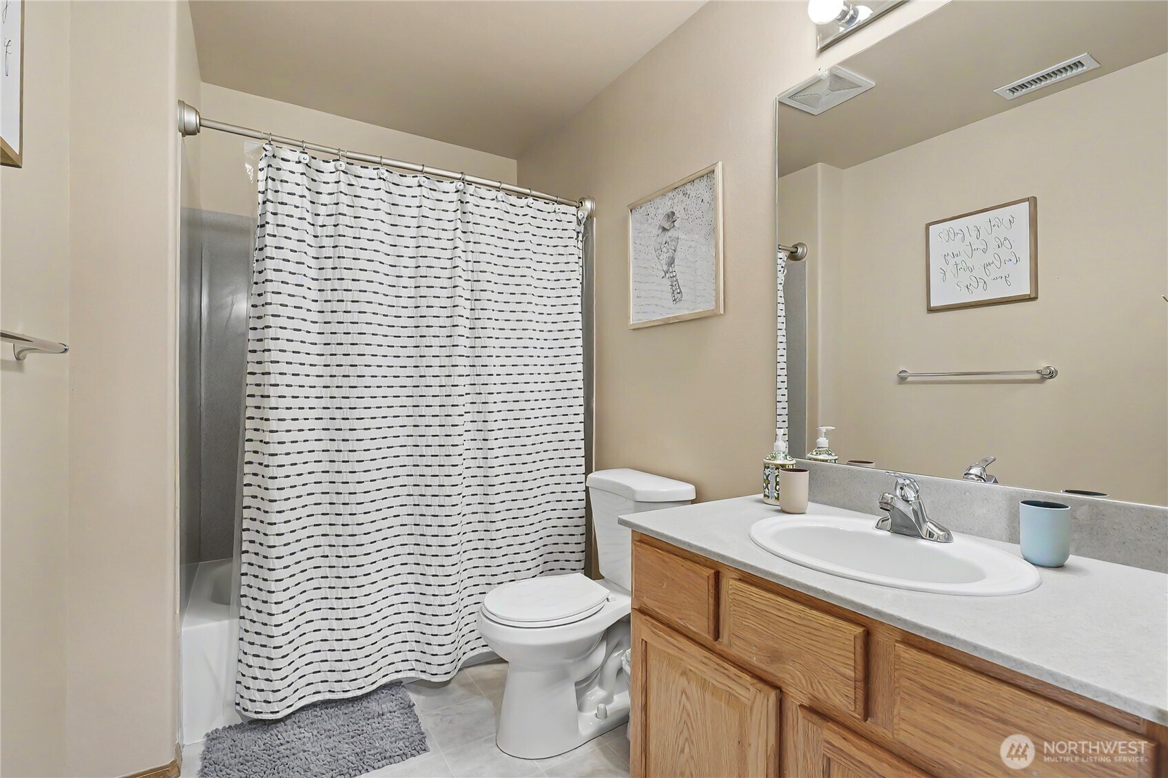 2811 Hannen Street , Dupont, WA 98327