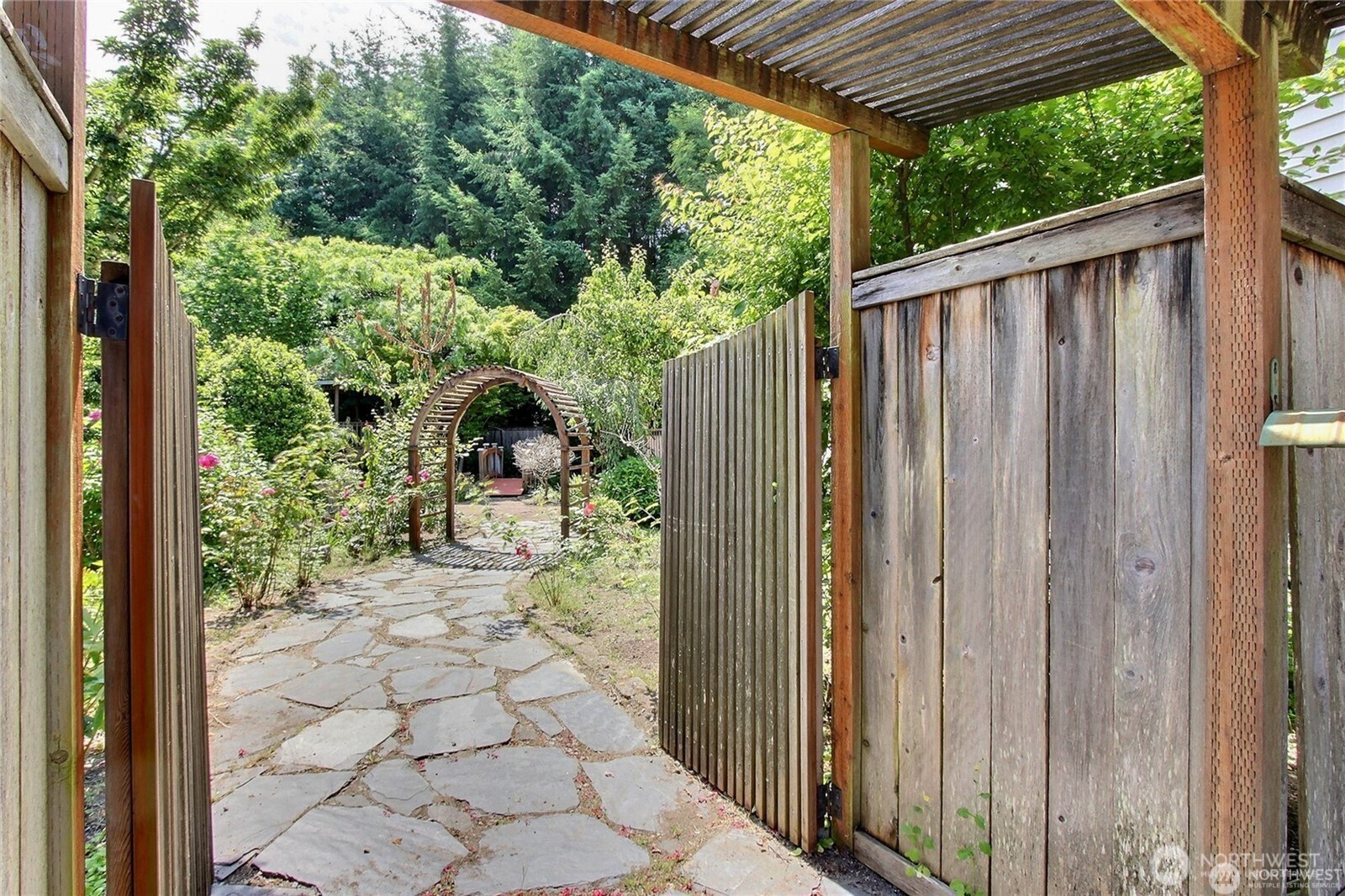 2811 Hannen Street , Dupont, WA 98327