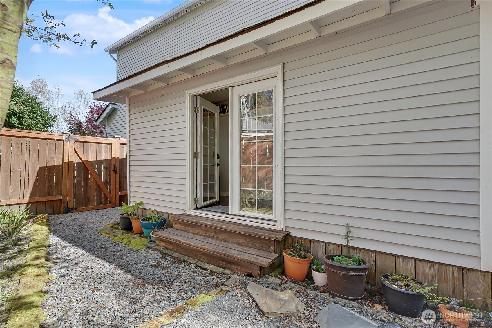 2811 Hannen Street , Dupont, WA 98327