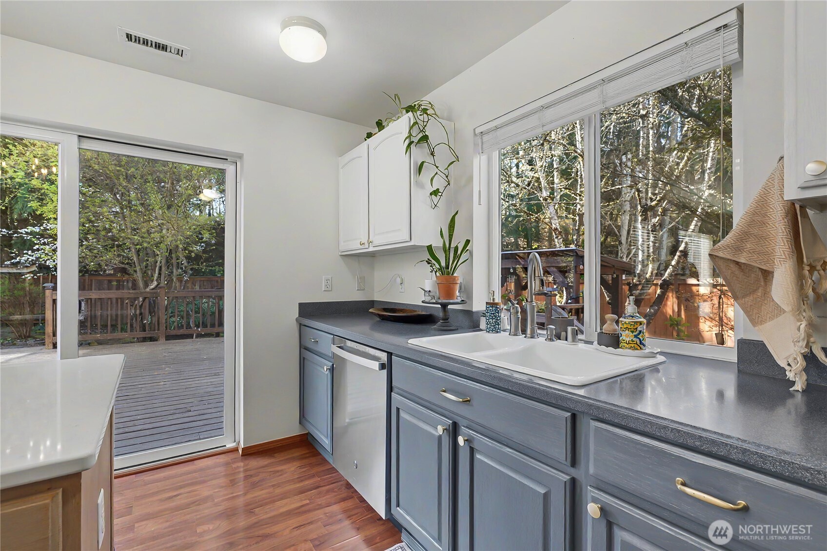 2811 Hannen Street , Dupont, WA 98327