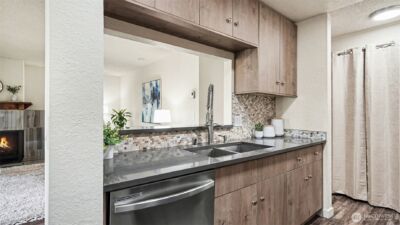 830 Kirkland Way #202, Kirkland, WA 98033 - Photo 11