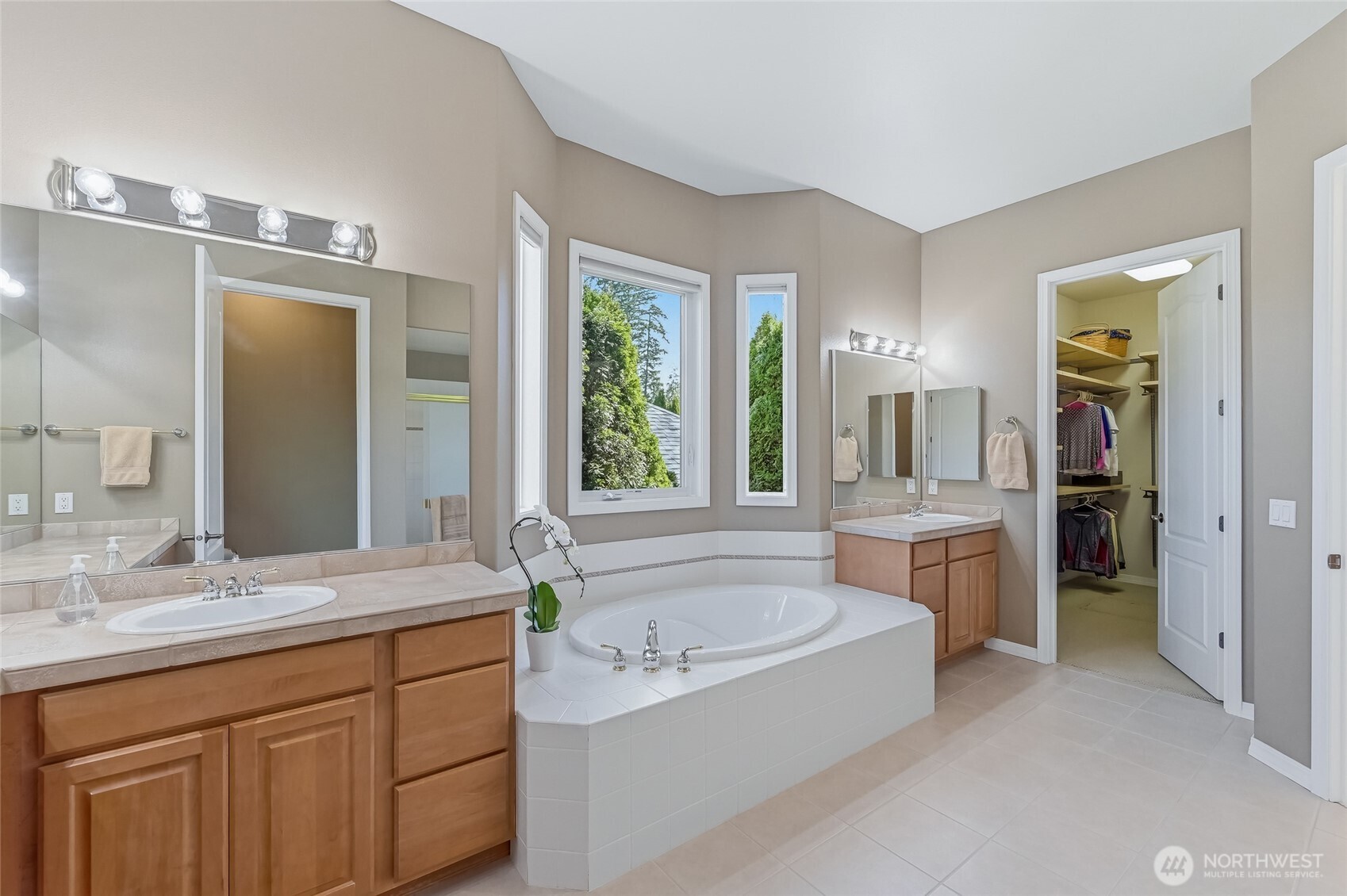 23249 NE 126th Street , Redmond, WA 98053