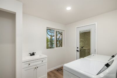 3328 168th Place SE, Bellevue, WA 98008 - Photo 28