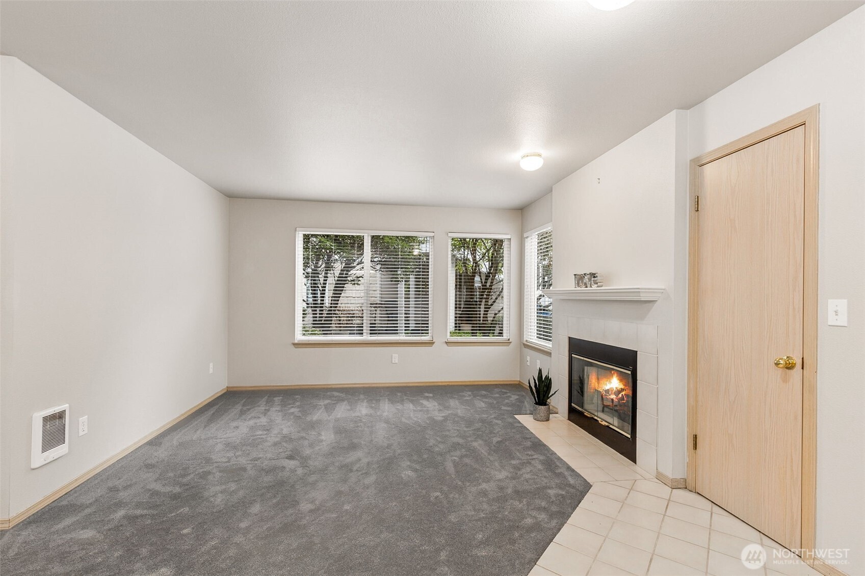 9210 Market Place #N103, Lake Stevens, WA 98258