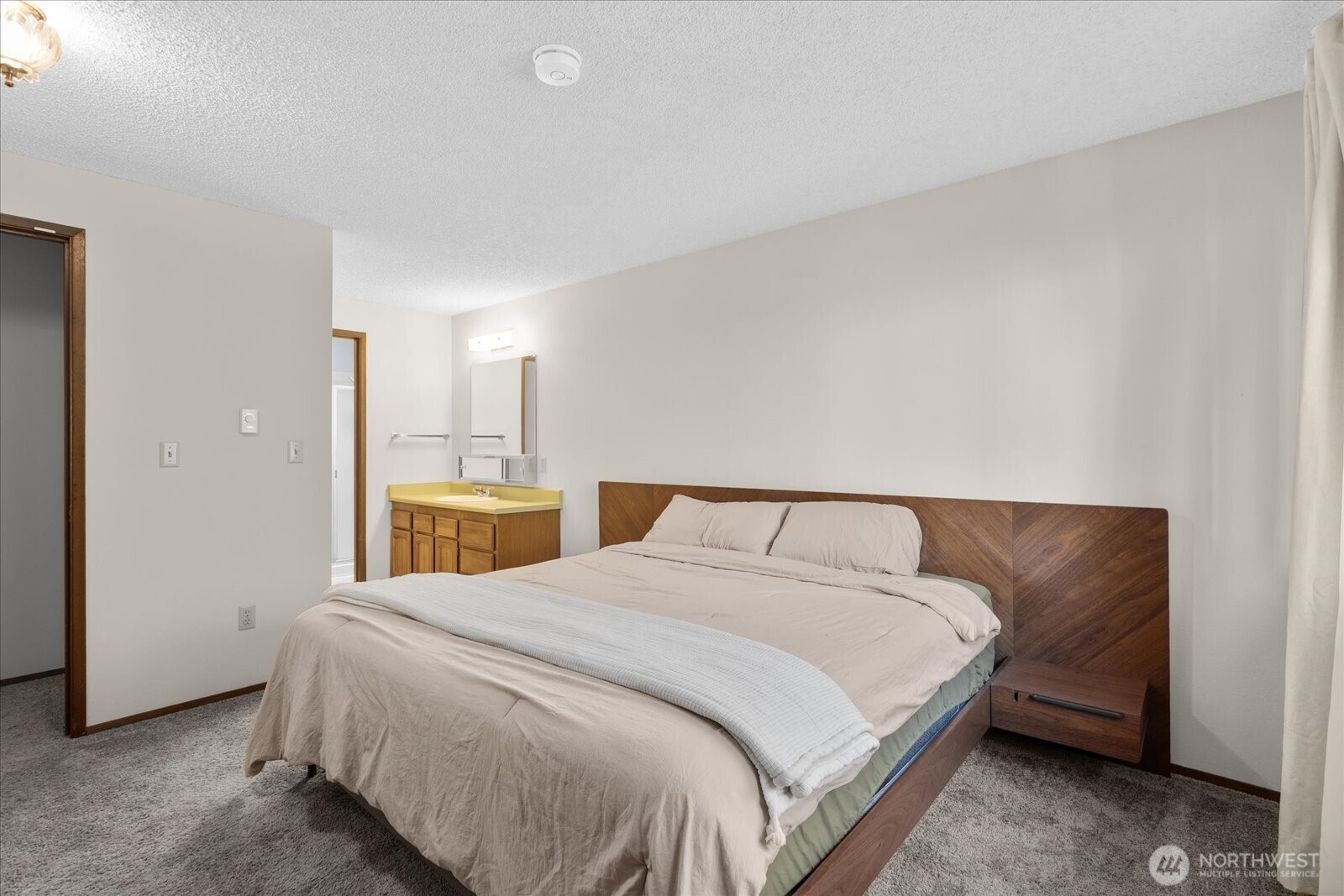 15914 3rd Place SW #C, Burien, WA 98166