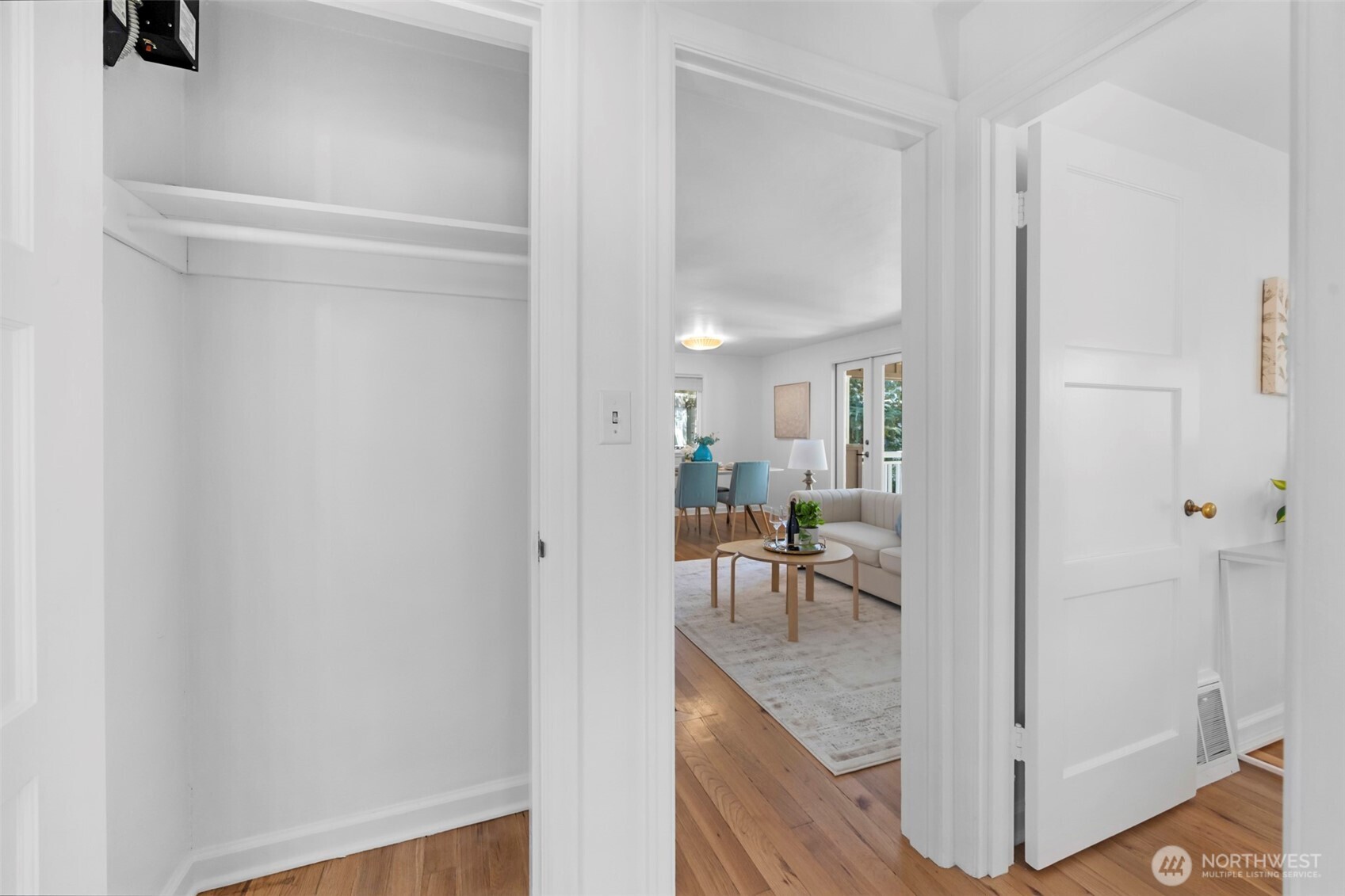 6825 43rd Avenue NE, Seattle, WA 98115