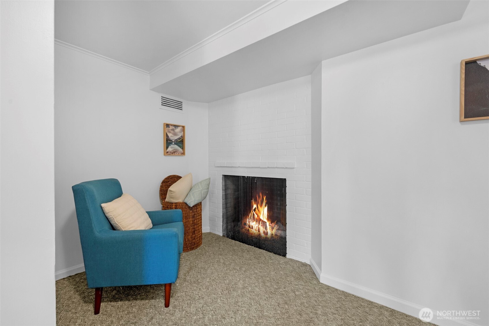 6825 43rd Avenue NE, Seattle, WA 98115