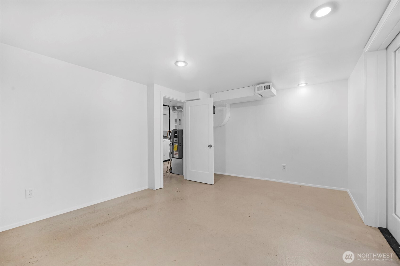 6825 43rd Avenue NE, Seattle, WA 98115