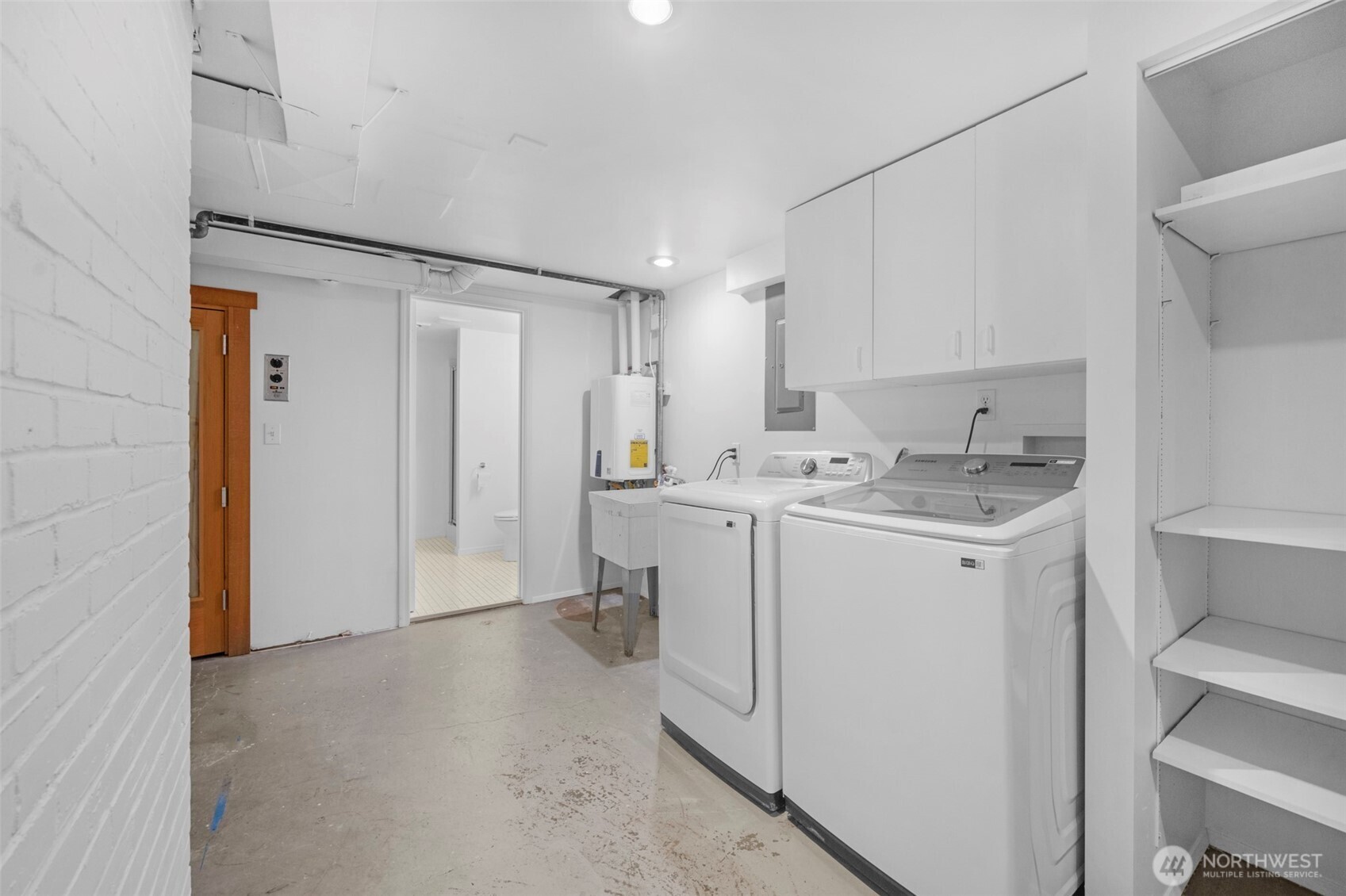 6825 43rd Avenue NE, Seattle, WA 98115