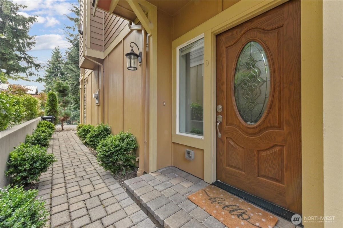 12722 35th AVE House D NE, Seattle, WA 98125