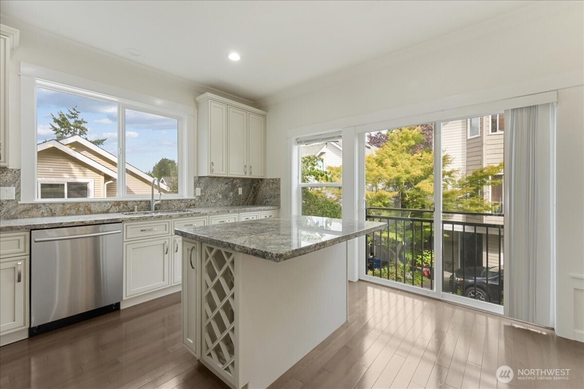 12722 35th AVE House D NE, Seattle, WA 98125