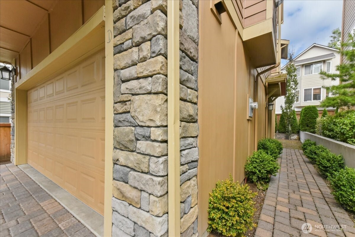 12722 35th AVE House D NE, Seattle, WA 98125