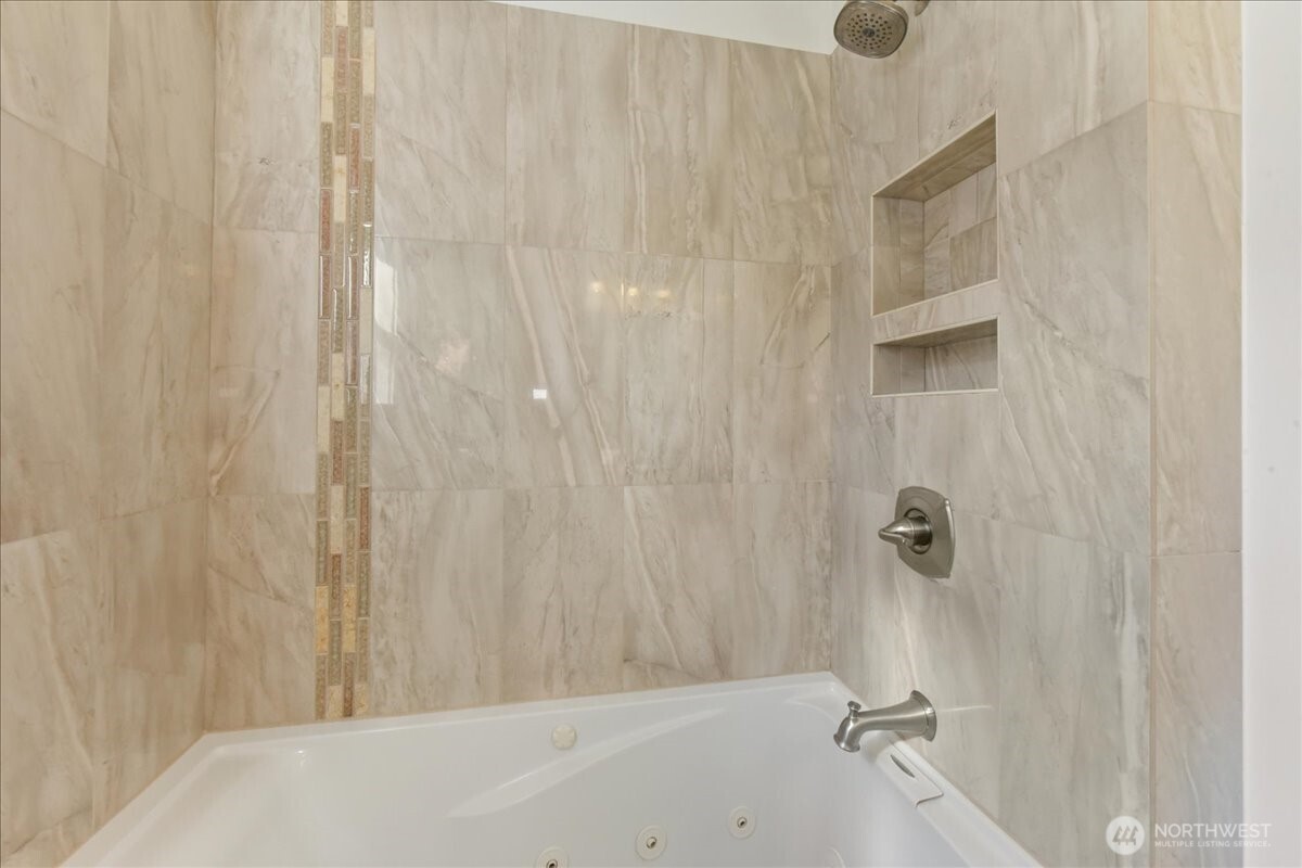 12722 35th AVE House D NE, Seattle, WA 98125