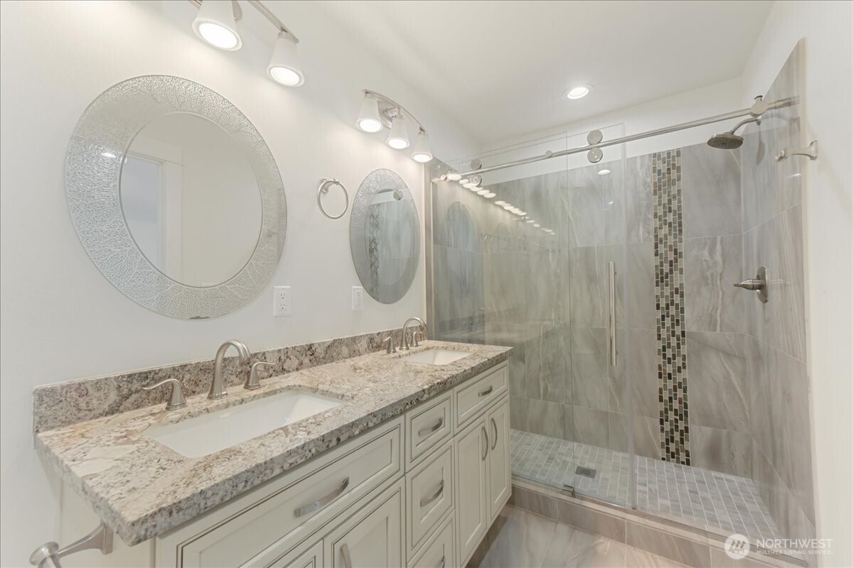 12722 35th AVE House D NE, Seattle, WA 98125