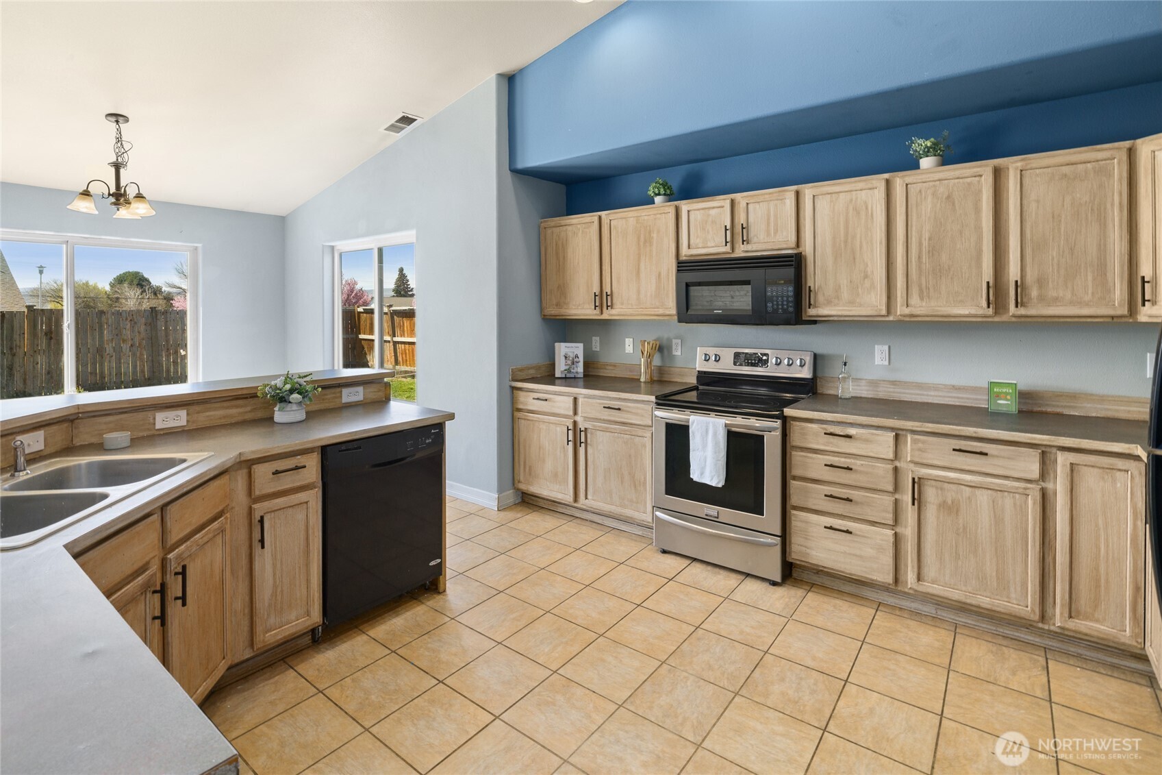 400 E 28th Ave , Ellensburg, WA 98926