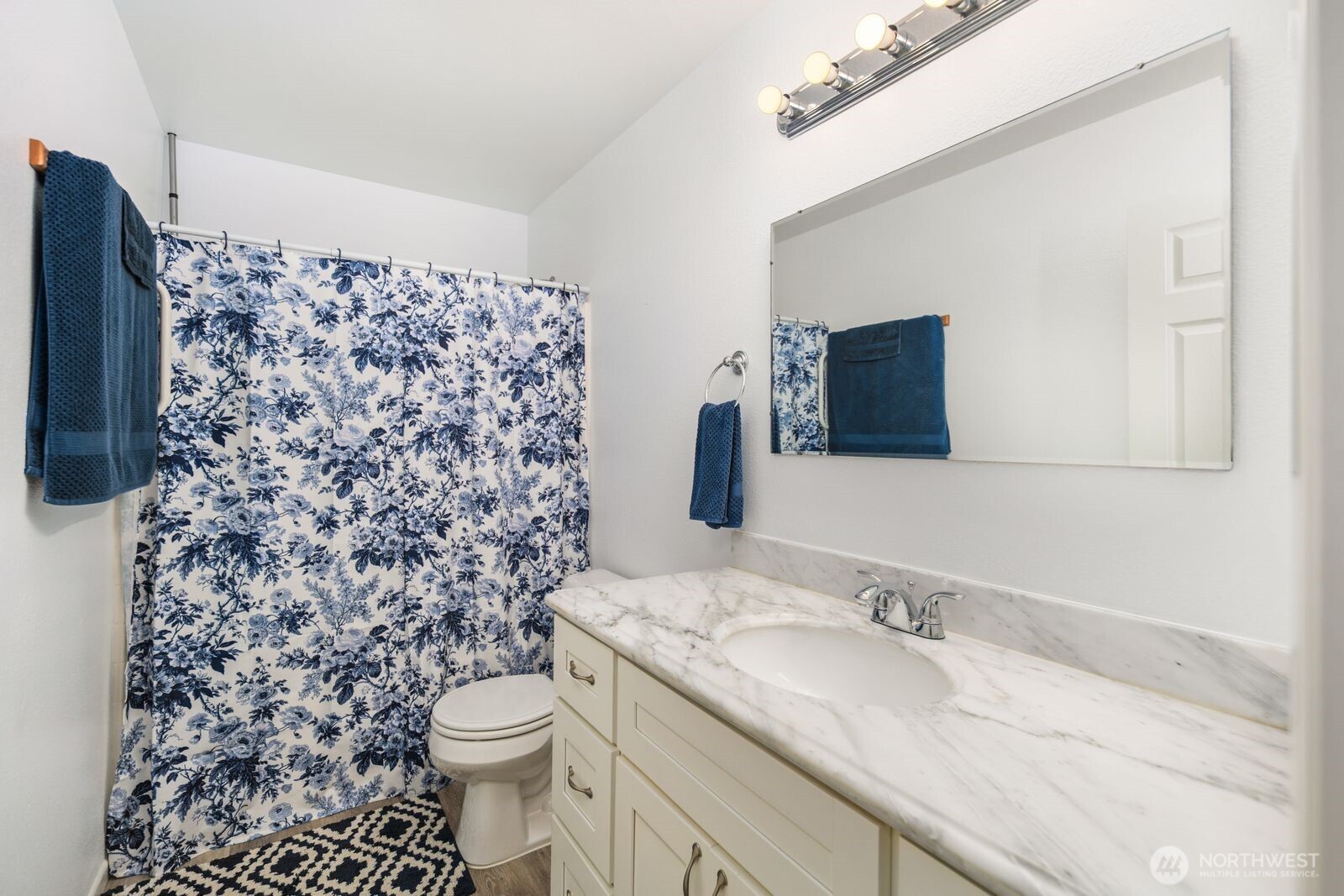 11130 SE 208th Street #H103, Kent, WA 98031