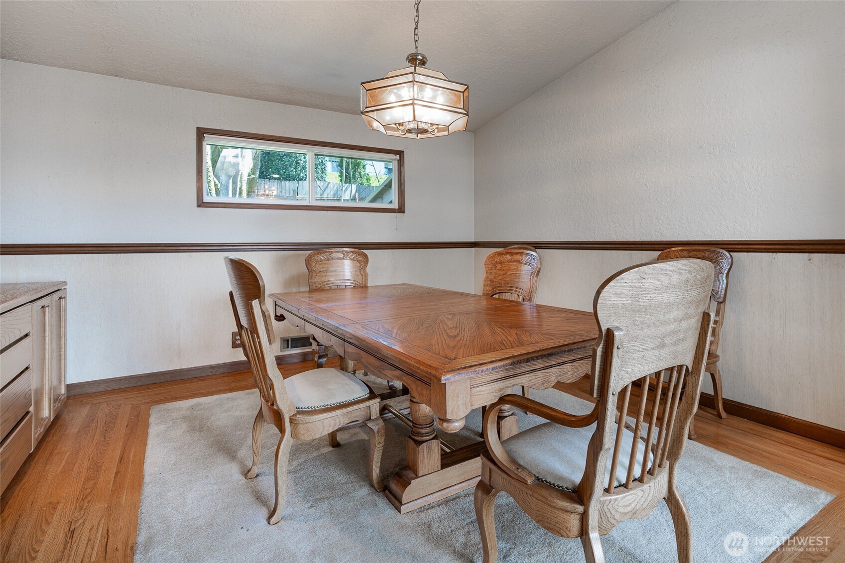 28611 16th Avenue S, Federal Way, WA 98003