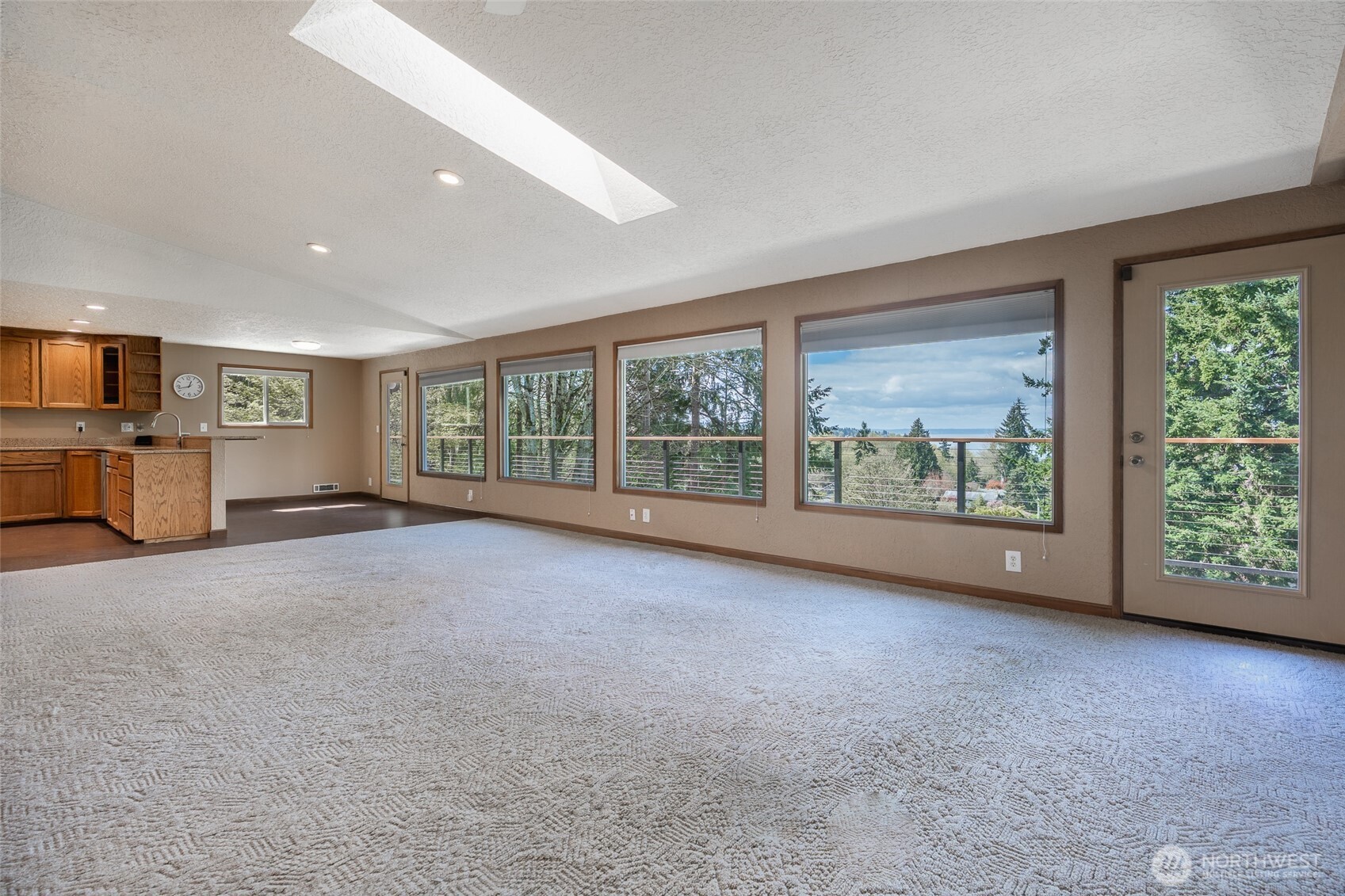 28611 16th Avenue S, Federal Way, WA 98003