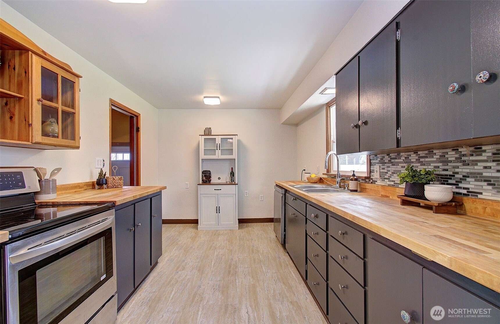 964 G Street , Washougal, WA 98671