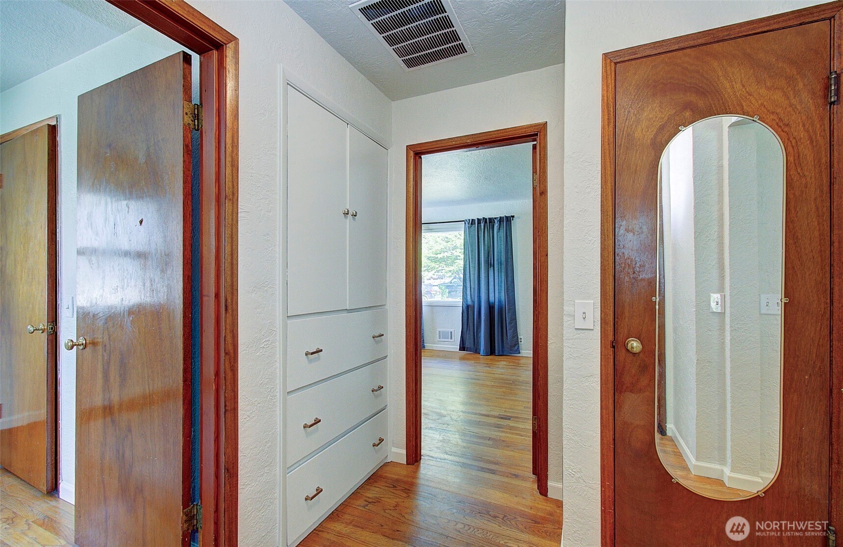 964 G Street , Washougal, WA 98671