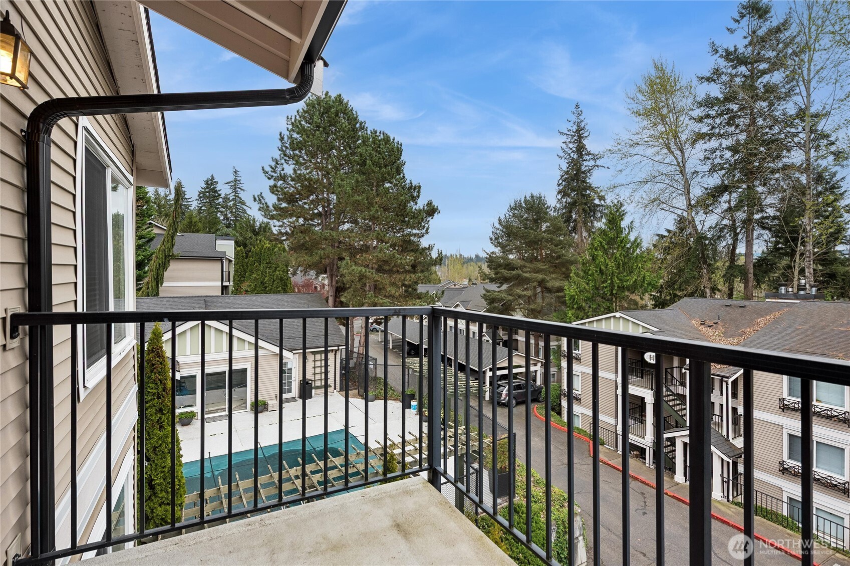 11215 NE 128th Street #L301, Kirkland, WA 98034