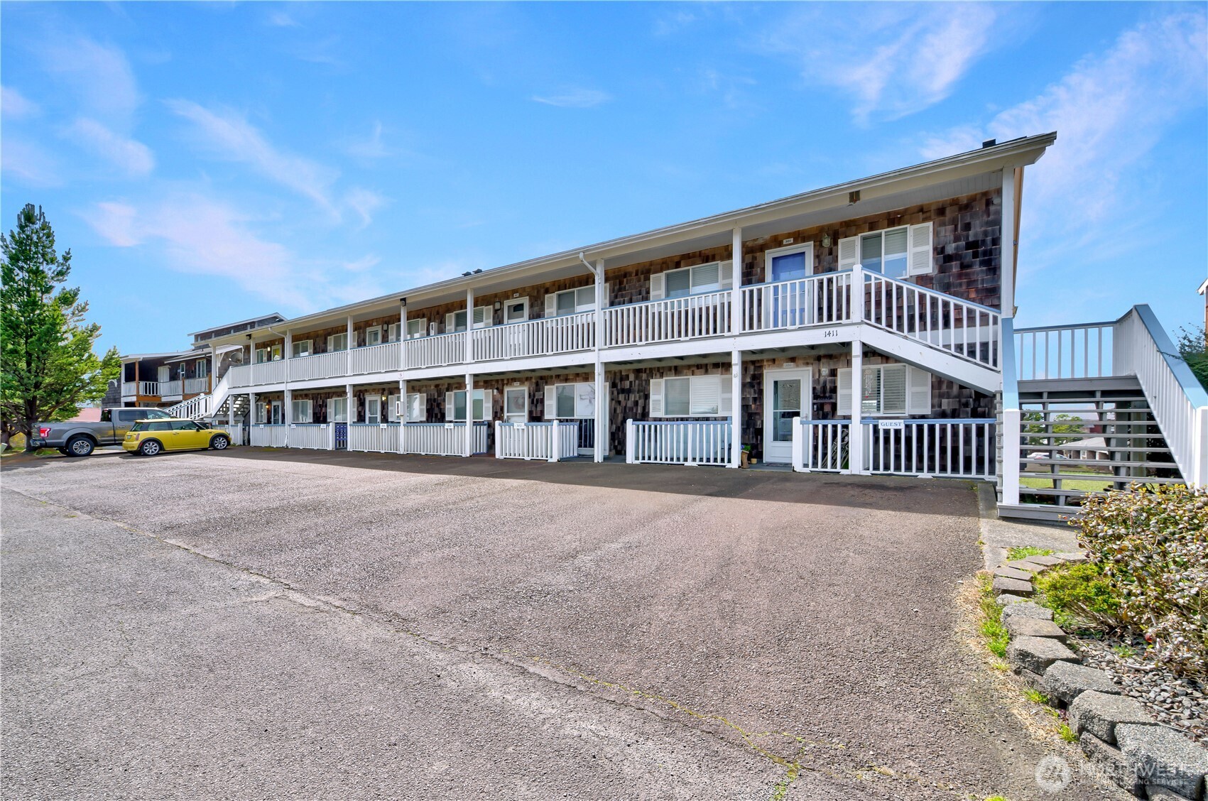 1411 Ager Drive #304, Long Beach, WA 98631