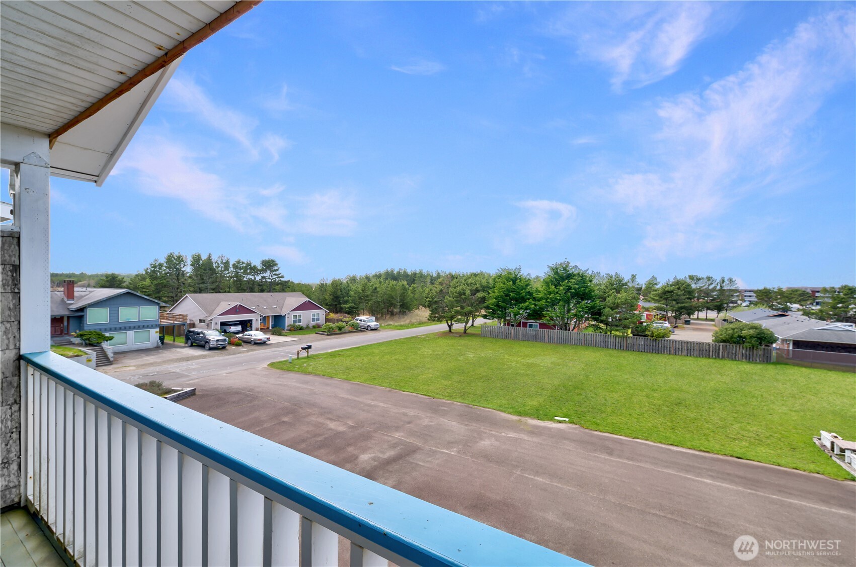 1411 Ager Drive #304, Long Beach, WA 98631