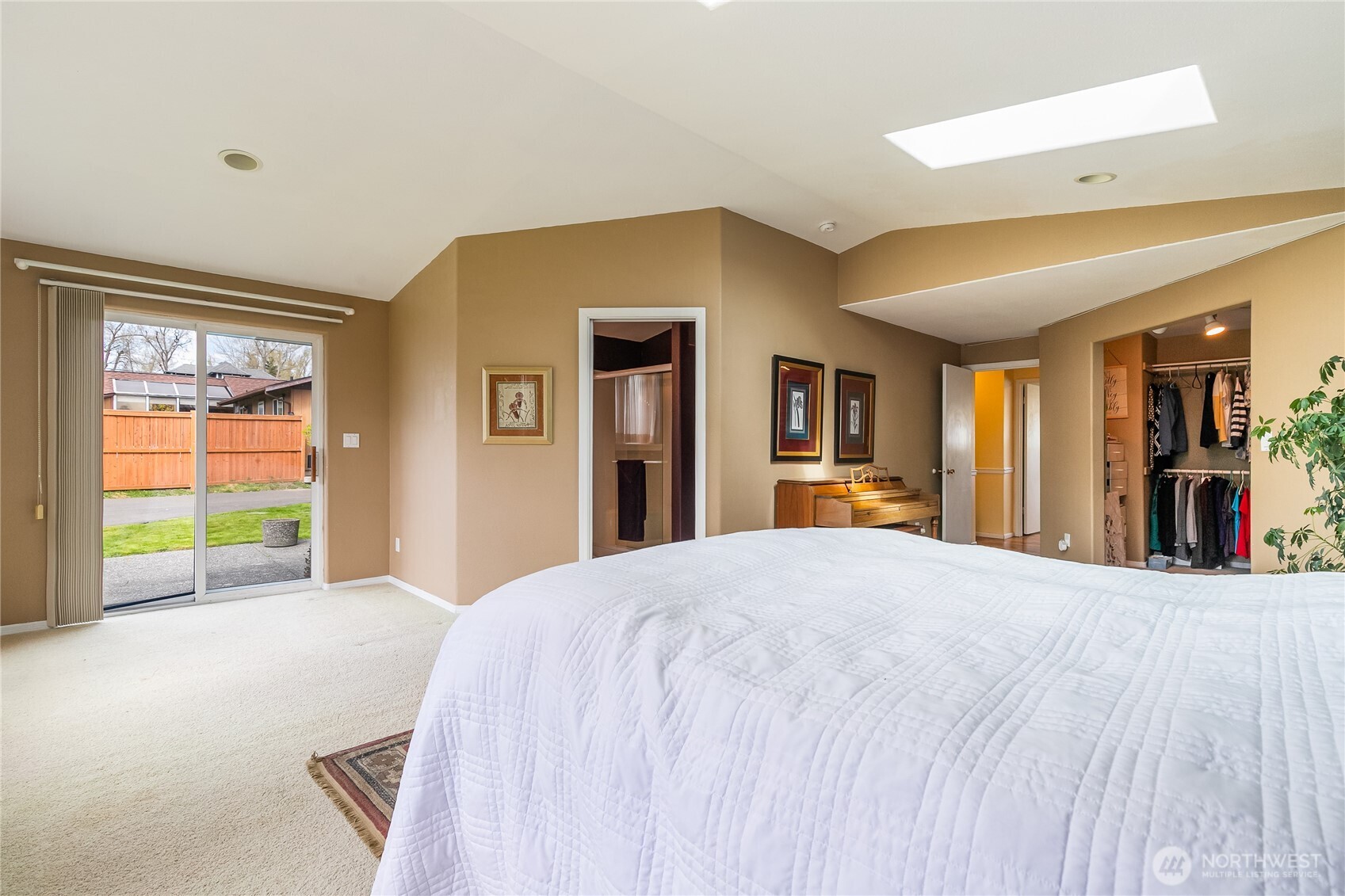 2735 Xenia Street , Bellingham, WA 98226-3836